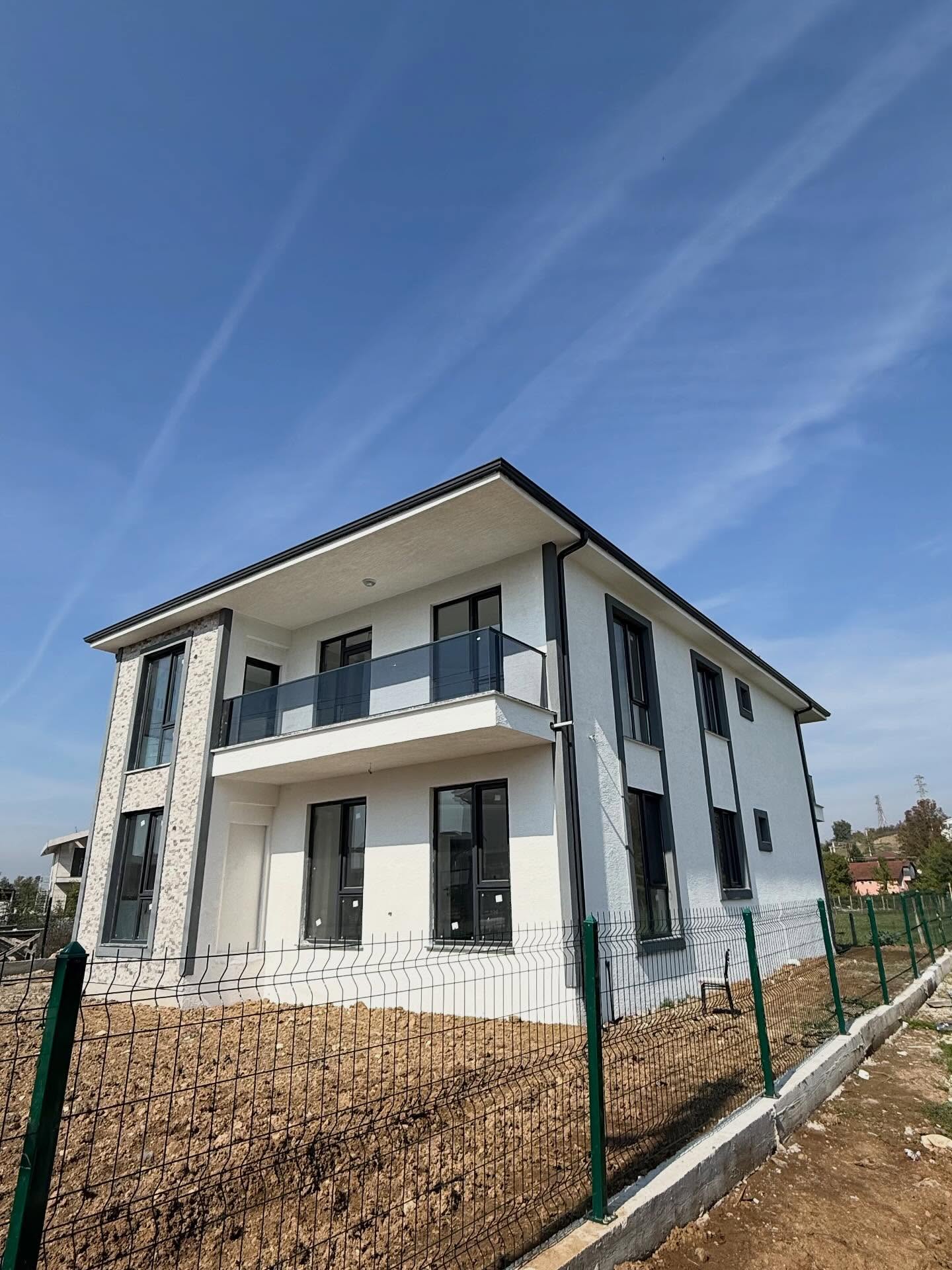 Mutlu PVC Alüminyum Kocaeli Başiskele Elektrikli Bina Giriş Kapısı