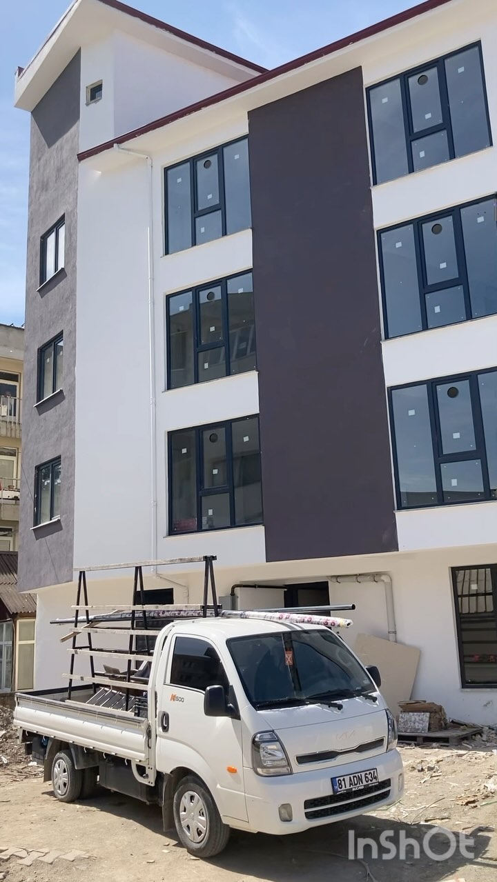 Mutlu PVC Alüminyum Usta Kardeşler İnşaat ve Taşhan İnşaat Projeleri